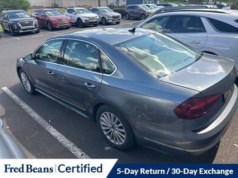 Used 2017 Volkswagen Passat 1.8T SE w/ SE Lighting Package image 6