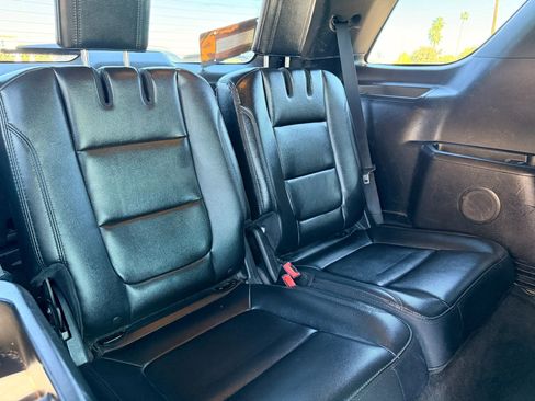 Used 2016 Ford Explorer XLT w/ Equipment Group 202A image 28