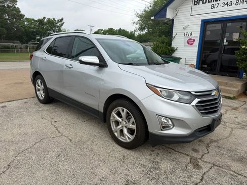 Used 2019 Chevrolet Equinox Premier image 3
