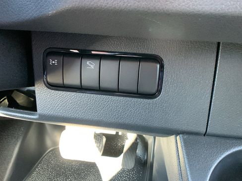 Used 2022 Mercedes-Benz Sprinter 2500 image 16