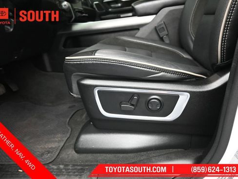 Used 2023 RAM 1500 Laramie AWD/4WD image 22