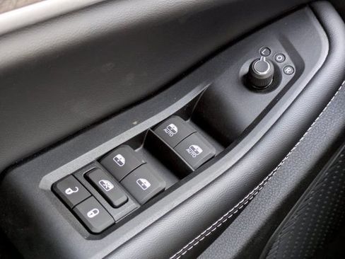New 2026 Jeep Grand Cherokee L 4WD image 25