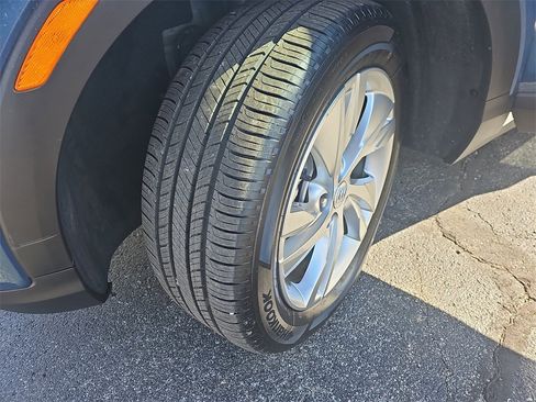 Certified 2024 Buick Encore GX Preferred w/ Comfort Package image 31