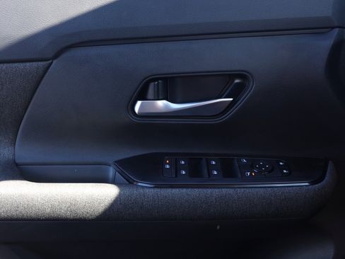 New 2026 Nissan Kicks SV image 21