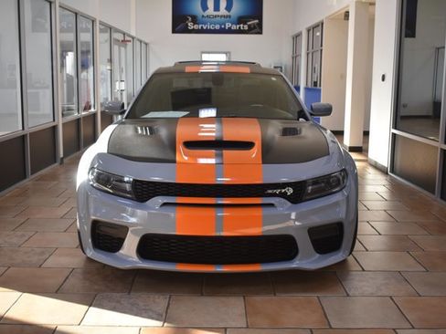 Used 2021 Dodge Charger SRT Hellcat w/ Harman/Kardon Audio Group image 2