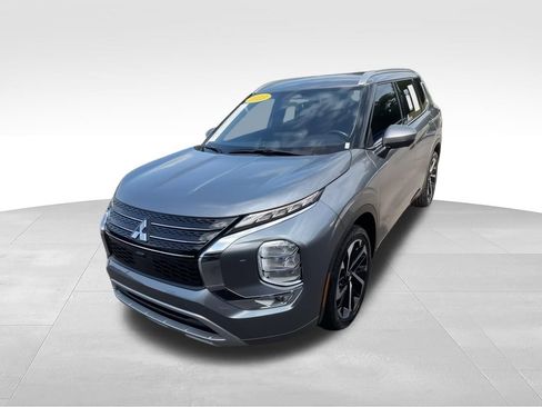 Used 2023 Mitsubishi Outlander SEL AWD/4WD image 4