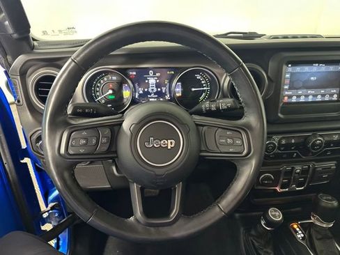 Used 2023 Jeep Wrangler Unlimited w/ Cold Weather Group image 14