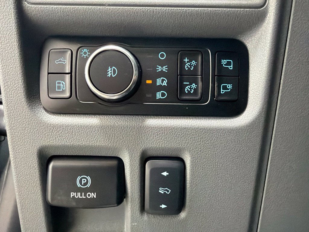 Used 2025 Ford F150 Lariat w/ Equipment Group 502A High AWD/4WD image 29