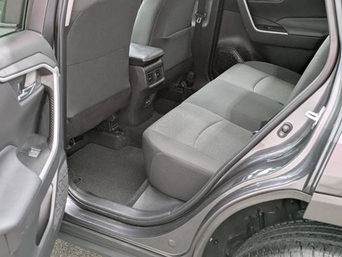 Used 2022 Toyota RAV4 XLE w/ Convenience Package image 17