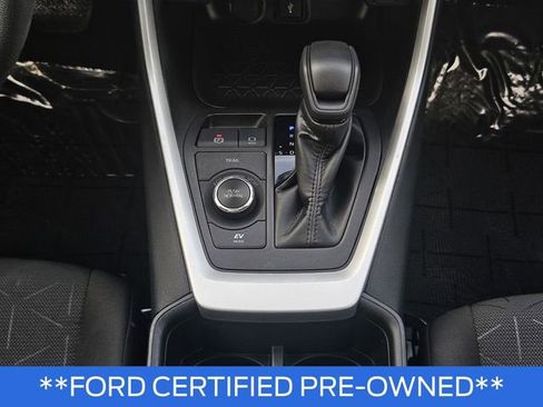 Used 2022 Toyota RAV4 XLE image 20
