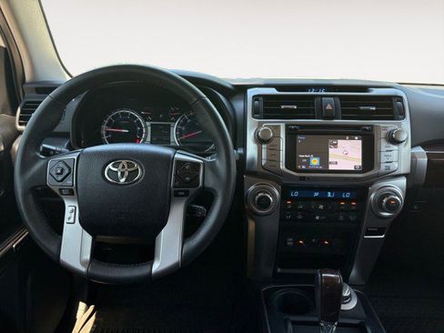 Used 2018 Toyota 4Runner Limited AWD/4WD image 2