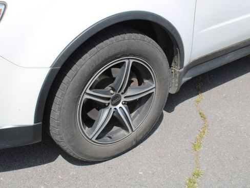 Used 2011 Subaru Tribeca Limited AWD/4WD image 12