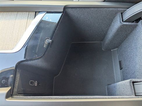 Certified 2026 Volvo XC60 B5 Plus w/ Protection Package Premier image 30