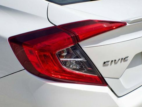 Used 2021 Honda Civic EX image 10