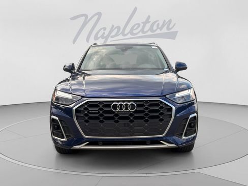 Used 2022 Audi Q5 2.0T Premium Plus w/ Premium Plus Package AWD/4WD image 2