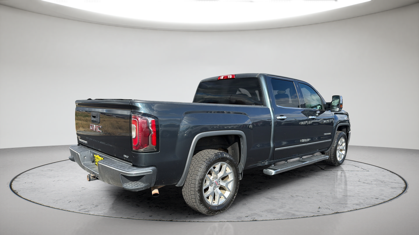 Used 2018 GMC Sierra 1500 SLT w/ SLT Premium Package AWD/4WD image 5