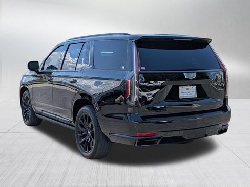 Used 2024 Cadillac Escalade Sport Platinum w/ LPO, ONYX Package AWD/4WD image 3