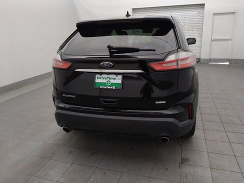 Used 2020 Ford Edge SE FWD image 7