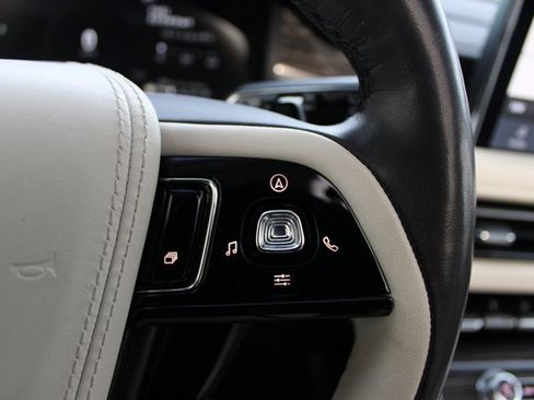 Used 2022 Lincoln Aviator Black Label w/ Dynamic Handling Package image 19