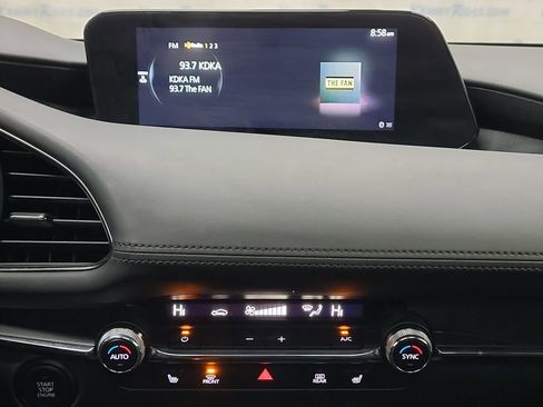 Used 2021 MAZDA MAZDA3 s image 22