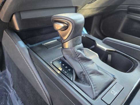 Used 2024 Lexus ES 350 w/ Accessory Package (Z1) FWD image 18