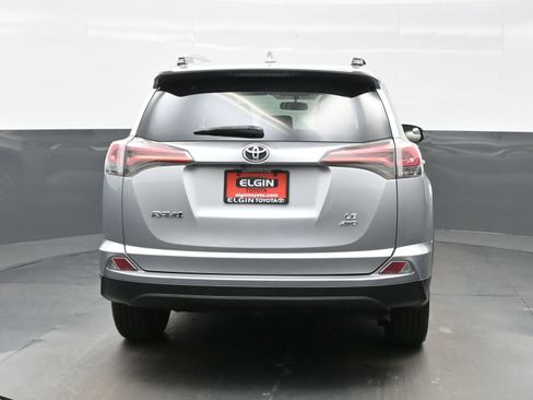 Used 2016 Toyota RAV4 LE AWD/4WD image 5