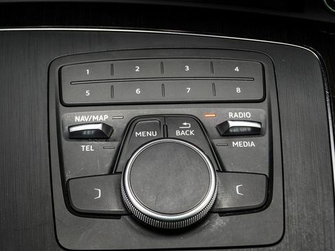 Used 2018 Audi Q5 2.0T Premium Plus w/ Premium Plus Package image 19