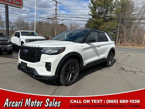 Used 2025 Ford Explorer ST-Line w/ ST-Line Street Pack image 1