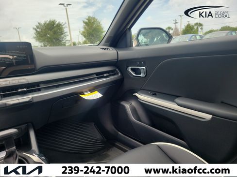 New 2026 Kia K4 EX FWD image 17