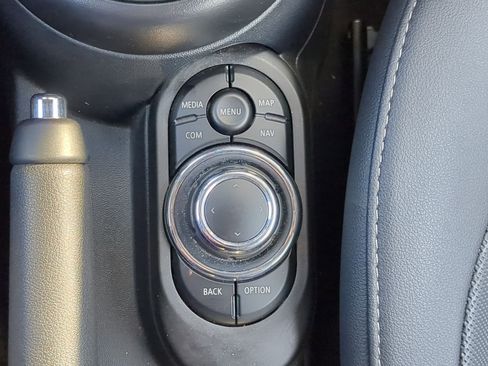 Used 2024 MINI Cooper Convertible image 23