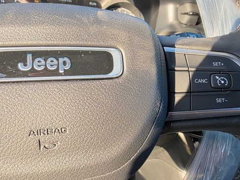 New 2026 Jeep Compass Latitude AWD/4WD image 15