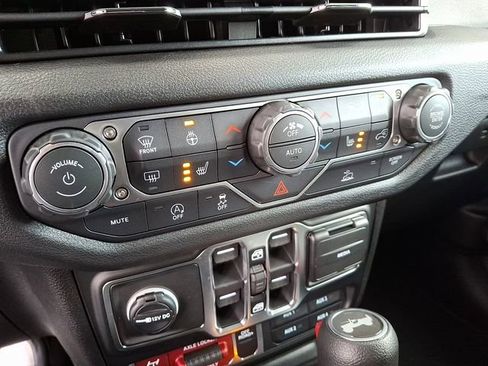 New 2026 Jeep Wrangler Unlimited Sport AWD/4WD image 15