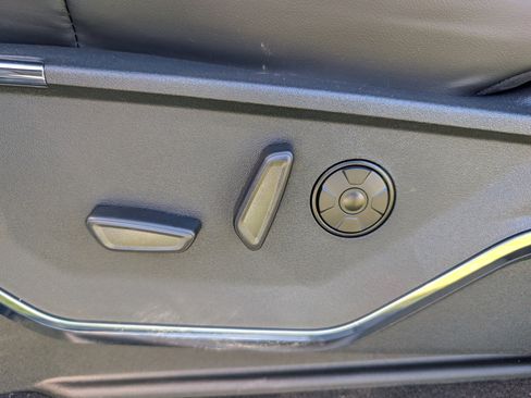 New 2026 Ford F250 Platinum w/ FX4 Off-Road Package image 25