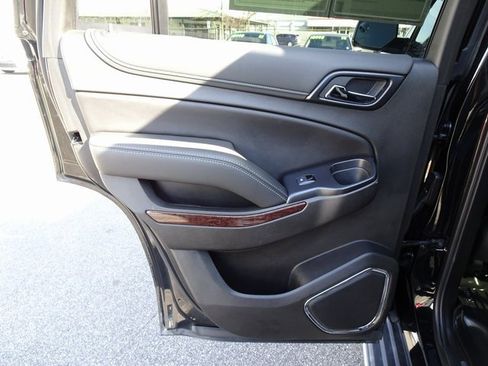 Used 2019 GMC Yukon SLT image 16