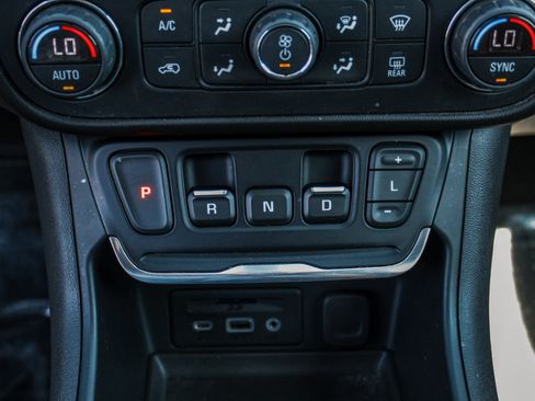 Used 2020 GMC Terrain SLT w/ Preferred Package AWD/4WD image 20