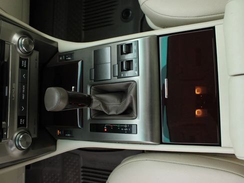 Used 2019 Lexus GX 460 image 27