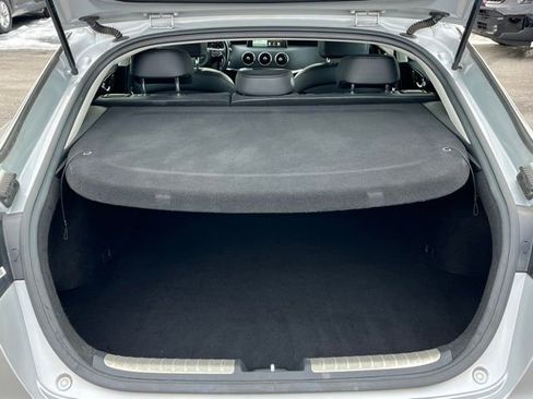 Used 2018 Kia Stinger Premium image 12