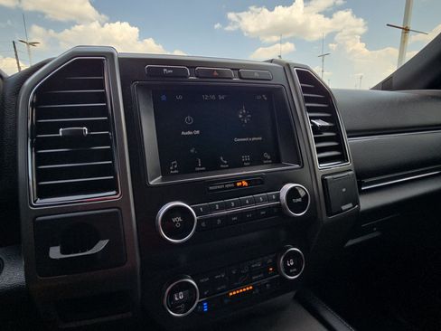 Used 2019 Ford Expedition XLT w/ Equipment Group 202A RWD image 22