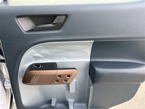 Used 2023 Ford Maverick Lariat w/ Lariat Luxury Package image 21