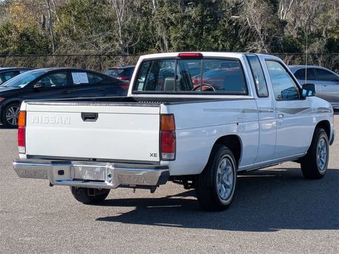Used 1997 Nissan Pickup 2WD King Cab image 5