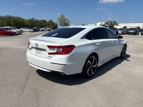Used 2018 Honda Accord Sport image 5