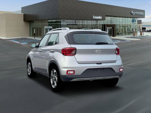 New 2026 Hyundai Venue SEL image 5