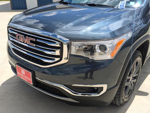Certified 2019 GMC Acadia SLT AWD/4WD image 7