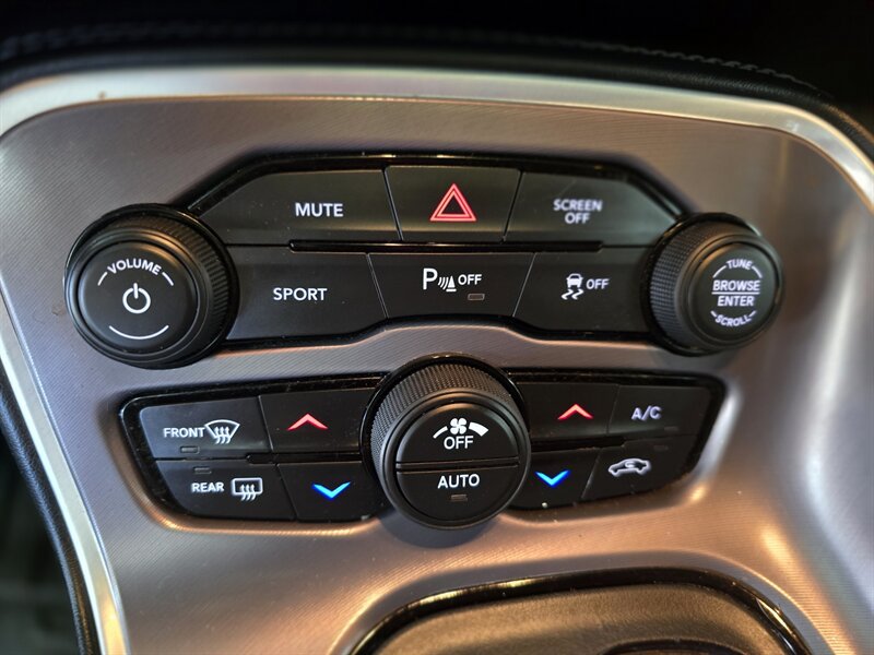 Used 2022 Dodge Challenger R/T w/ Blacktop Package RWD image 20
