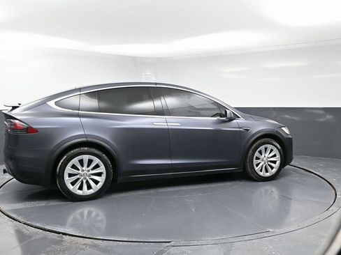 Used 2021 Tesla Model X Long Range image 49