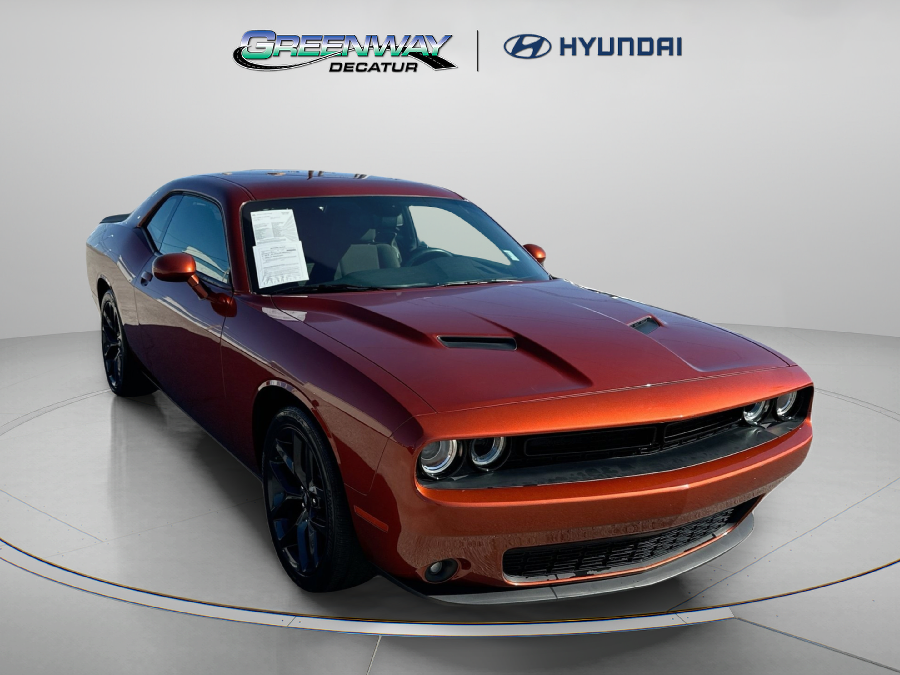 Used 2020 Dodge Challenger SXT w/ Blacktop Package RWD image 2