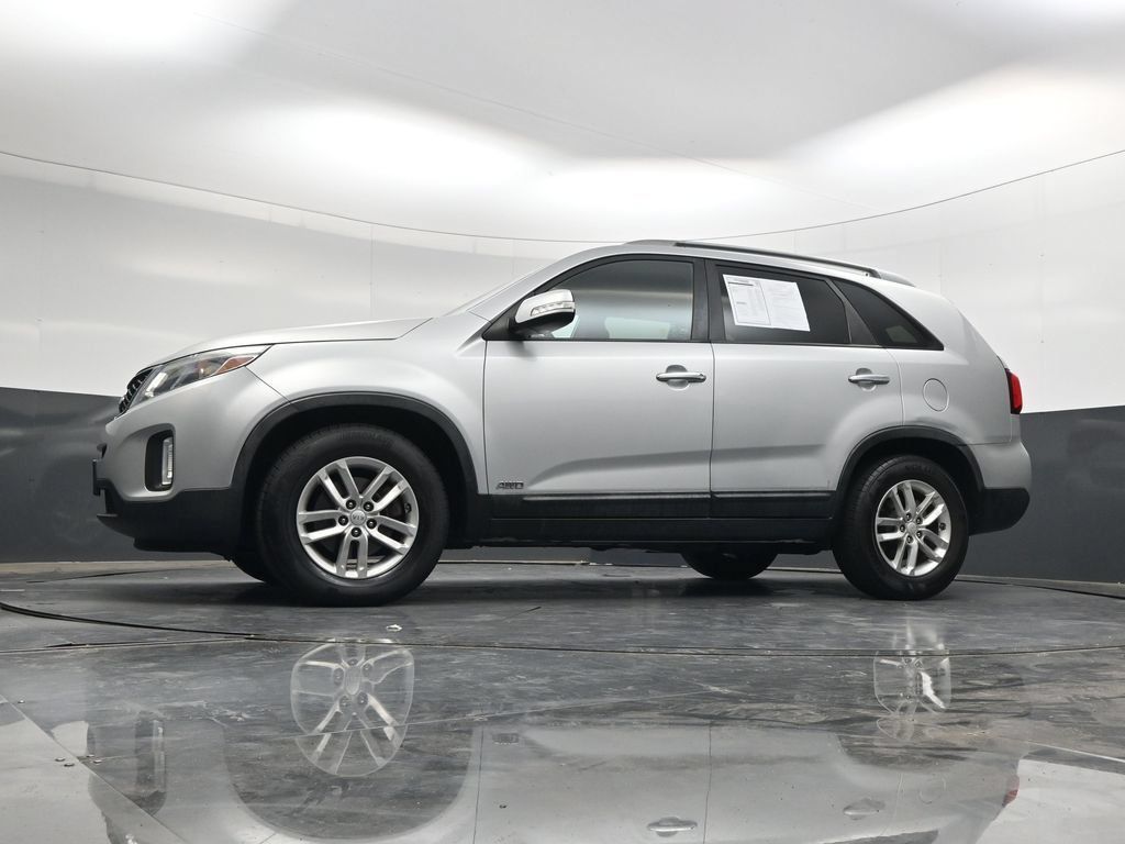 Used 2015 Kia Sorento LX AWD/4WD image 40