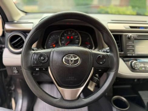 Used 2015 Toyota RAV4 XLE AWD/4WD image 12