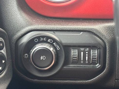 Used 2019 Jeep Wrangler Unlimited Rubicon AWD/4WD image 24