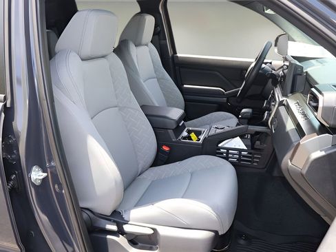 New 2026 Toyota Tacoma SR5 RWD image 17